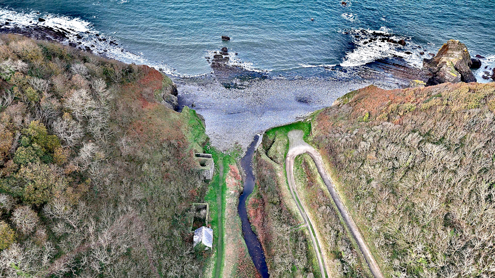 Aerial photograph of Mouthmill and Blackchurch Rock